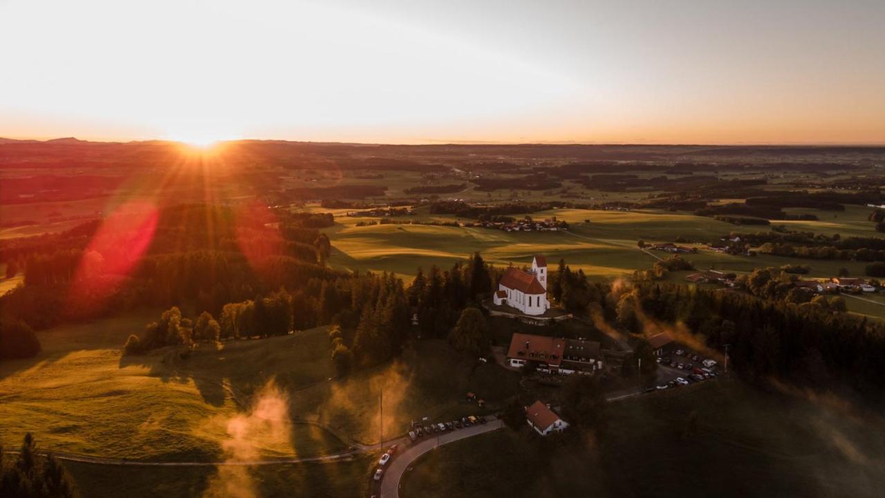 Panoramagasthof Auf Dem Auerberg Bernbeuren Exterior foto